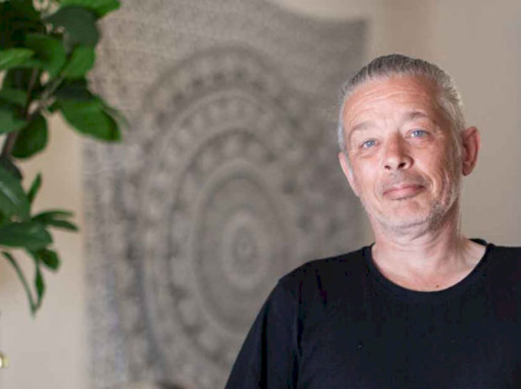 “This home has helped me relax. It has helped me manage my abstinence.” - Lee's Story